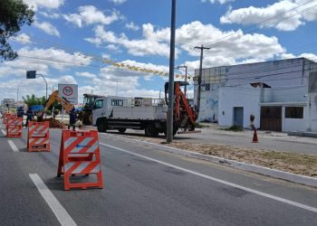 Bairros de Mossoró estão com abastecimento suspenso após vazamento no Alto de São Manoel