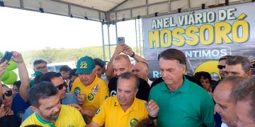 Bolsonaro visita obra do Anel Viário de Mossoró e recebe título de Cidadão Mossoroense