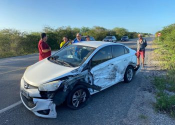 Moradores da Comunidade Piquiri cobram solução para buracos na BR-110, em Mossoró