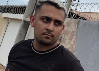 Suspeito de ajudar “Tatu” e “Martelo” em 2024, jovem é morto a tiros dentro de carro no Aeroporto II