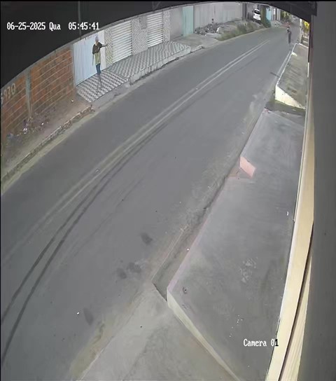 Fugitivos da Cadeia Pública de Mossoró são vistos caminhando no Abolição 5