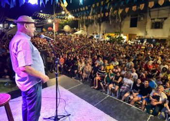Humorista Zé Lezin anima o Polo Poeta Antônio Francisco neste domingo (22)