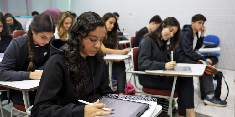 Inscrições do Fies para o 2º semestre começaram nesta segunda-feira (14)