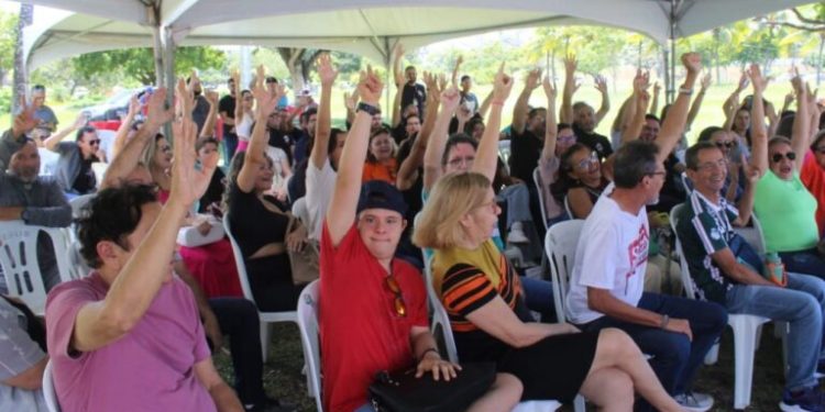 Servidores do Detran aprovam greve por tempo indeterminado a partir de segunda-feira (28)