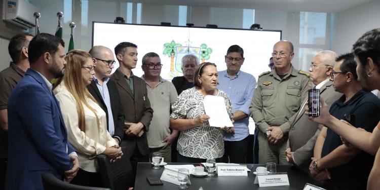 Governadora sanciona lei que reestrutura carreira dos policiais e bombeiros militares do RN