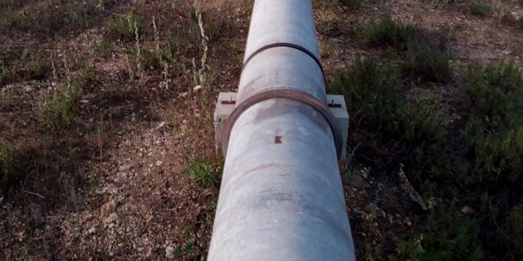 Governador Dix-Sept Rosado recebe reforço no abastecimento de água com novo trecho da adutora Apodi-Mossoró