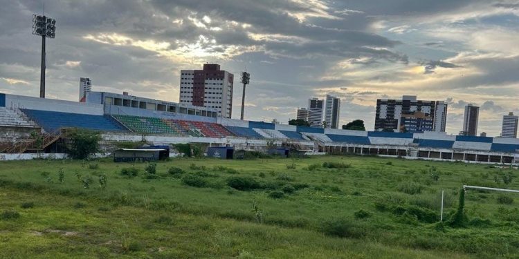 Prefeitura de Mossoró abre licitação para construção de novo estádio