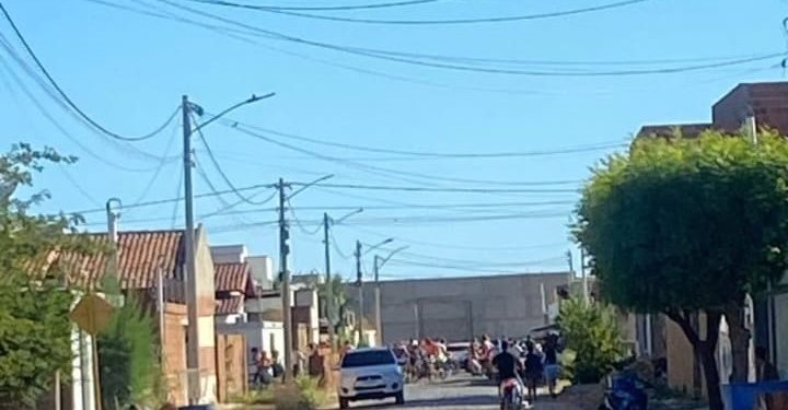 Homem é executado em pastelaria em Baraúna e dona de estabelecimento é atingida na cabeça