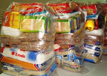 Farinha e arroz seguram o preço da cesta básica em junho