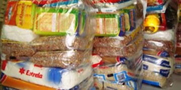 Farinha e arroz seguram o preço da cesta básica em junho