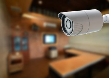 Nova lei regulamenta obrigatoriedade de câmeras em clínicas que atendem pessoas com deficiência no RN