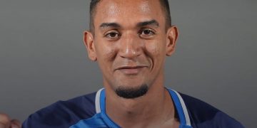 Meia Romeu retorna ao futebol do Bahrein após passagem pela Arábia Saudita