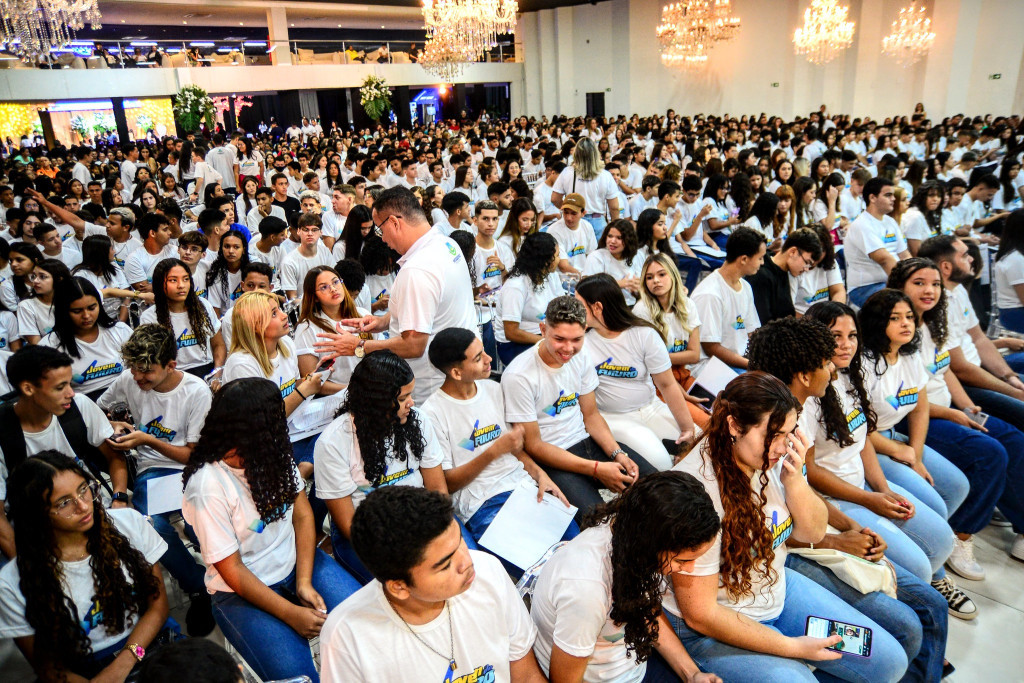 Programa “Jovem do Futuro” está com inscrições abertas e limite de idade ampliado