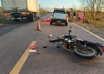 Mulher morre em grave acidente na BR-405