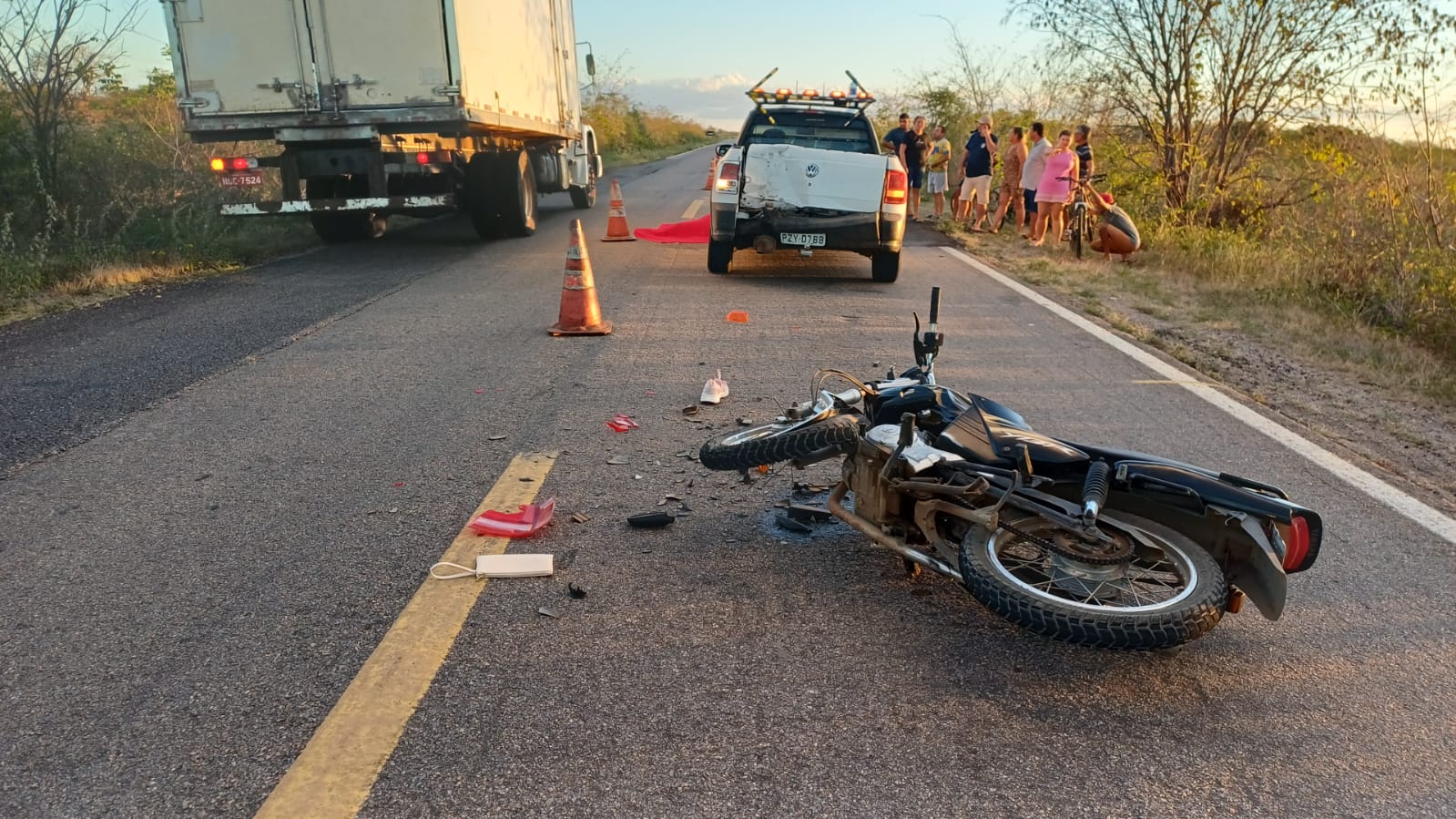 Mulher morre em grave acidente na BR-405