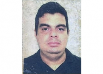 Policial penal suspeito de matar companheira em condomínio é indiciado por feminicídio