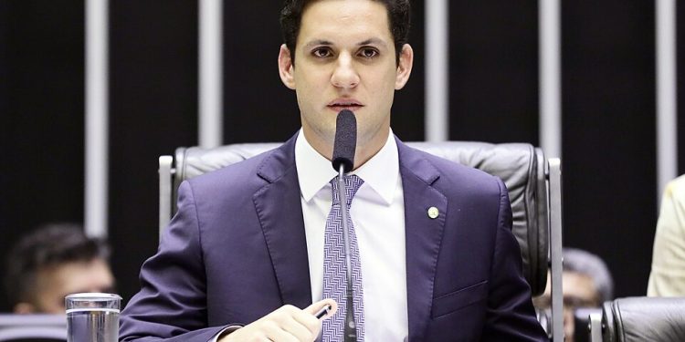 Hospital confirma nova cirurgia em Rafael Motta para correção de fraturas