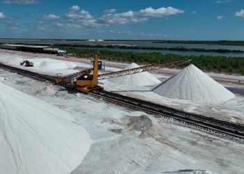 “Tarifaço” começa a valer nesta quarta (06); medida afetará a exportação de 45 produtos do RN