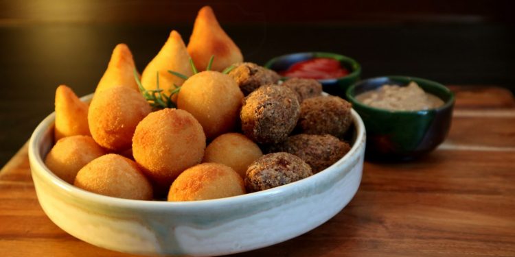 Sesc oferece curso gratuito de salgados em Mossoró; outros cursos também estarão disponíveis no RN