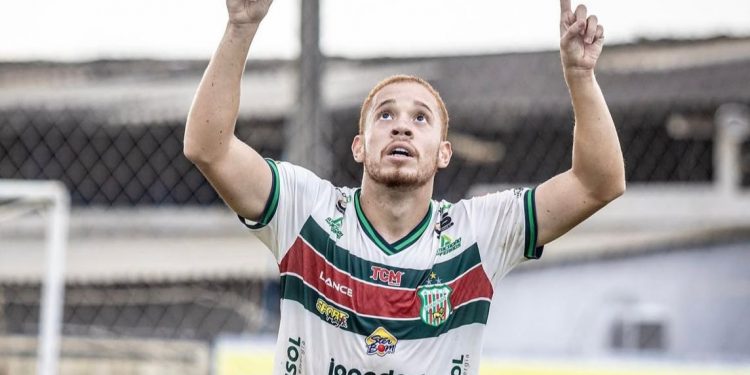 Baraúnas anuncia retorno do volante Ferrugem