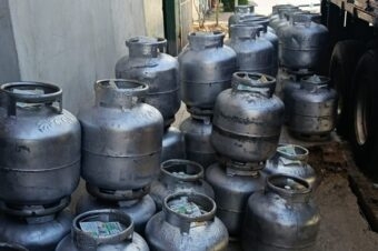 Polícia Civil fecha venda irregular de gás de cozinha no Bairro Aeroporto, em Mossoró