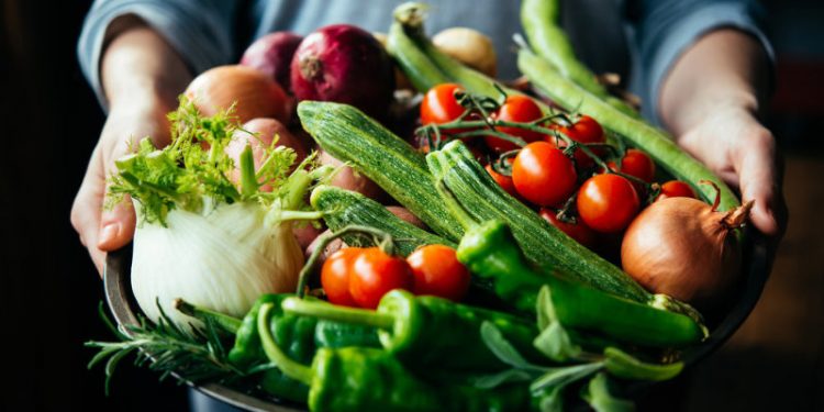Alimentos de produtores afetados pelo tarifaço serão adquiridos pela administração pública