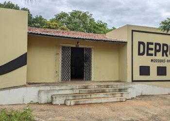 Polícia cumpre mandado de busca e apreensão e prende suspeito em Baraúna