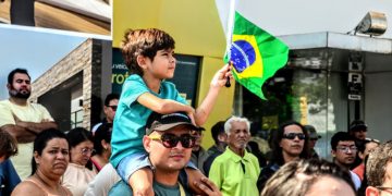 TCM transmite o desfile cívico-militar neste domingo (07); veja a programação
