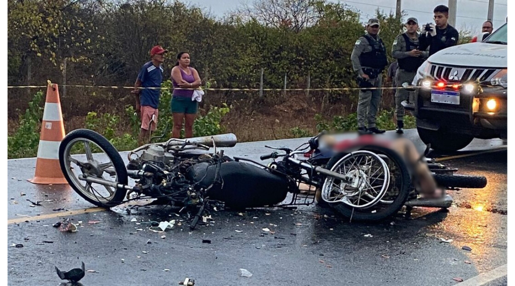 Colisão entre motos deixa duas pessoas mortas na RN-117 em Governador Dix-Sept Rosado