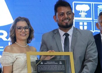 Diretora do Grupo TCM recebe Título de Cidadã Upanemense