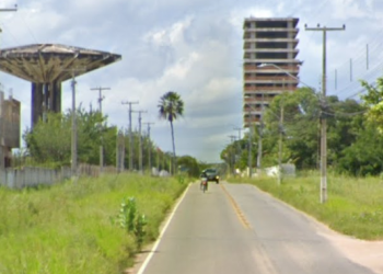Moradora será indenizada após sofrer acidente em buraco no Bairro Costa e Silva