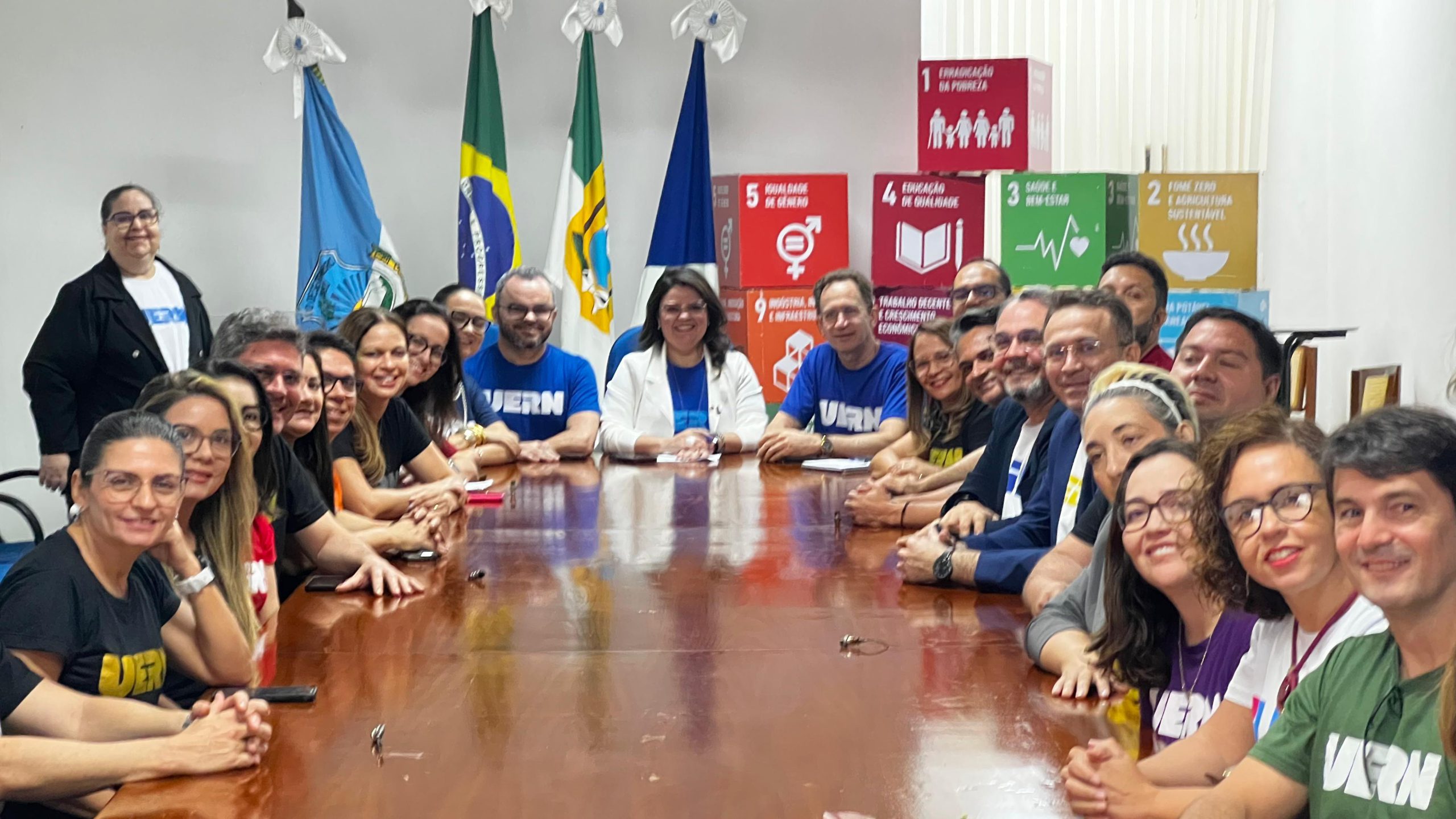 Cicília Maia e Chico Dantas anunciam nova equipe de gestão da Uern para o quadriênio 2025-2029