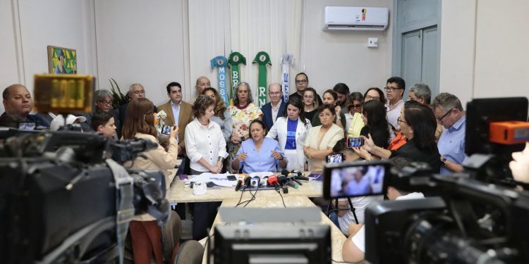 Fátima Bezerra instala Governo em Mossoró e anuncia lançamento do edital de duplicação da BR-304