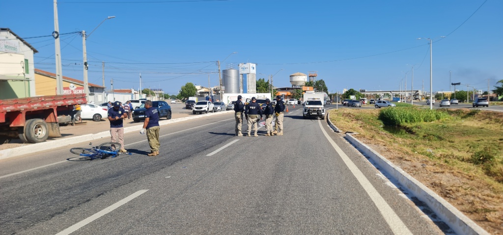 Ciclista morre atropelado por caminhão na saída de Mossoró para Natal