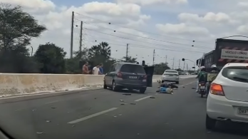Motociclista fica ferido em acidente com carro na BR-304 em Mossoró
