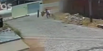 Idosa é atingida por telha após vendaval em Mossoró: “Nasci de novo”