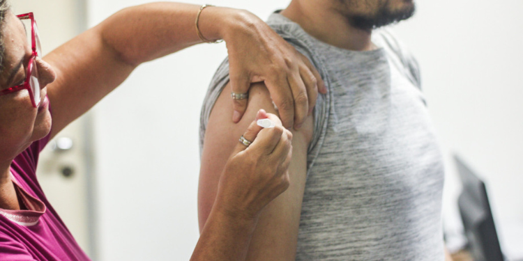 Prefeitura disponibiliza pontos de multivacinação no fim de semana