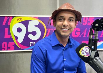 “Qualquer um promete o que quer”, diz prefeito sobre proposta de estádio anunciada pelo Governo