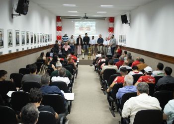 Potiguar empossa nova diretoria e celebra homenageados em noite solene na CDL Mossoró