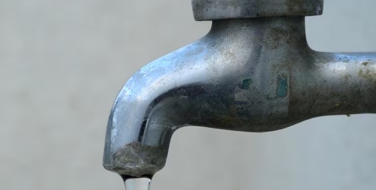 Vazamento interrompe fornecimento de água em Upanema