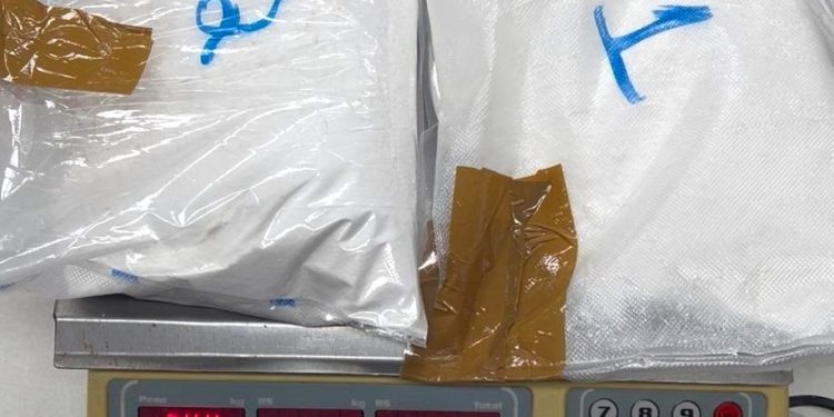 PF apreende 2,4 kg de cocaína em mala de passageiro alemão no Aeroporto de Natal