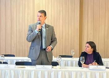 Reitores da Ufersa e Uern apresentam prioridades à bancada federal do RN