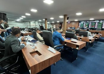 Câmara de Mossoró aprova criação do Programa Passe Livre Estudantil