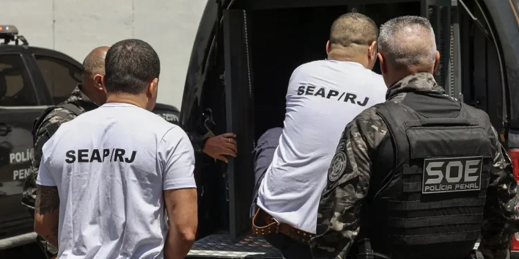 Presos são transferidos para Penitenciária Federal de Mossoró