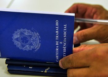 Governo Federal confirma salário mínimo de R$1.621 para 2026