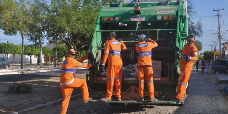 Prefeitura ajusta serviços de limpeza urbana durante os dias 24 e 25 de dezembro em Mossoró