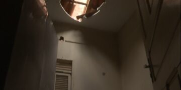 Moradores têm noite conturbada após dois homens pularem muros e se esconderem em telhados