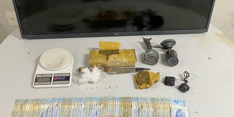 Casal é preso em flagrante por tráfico de drogas em Mossoró