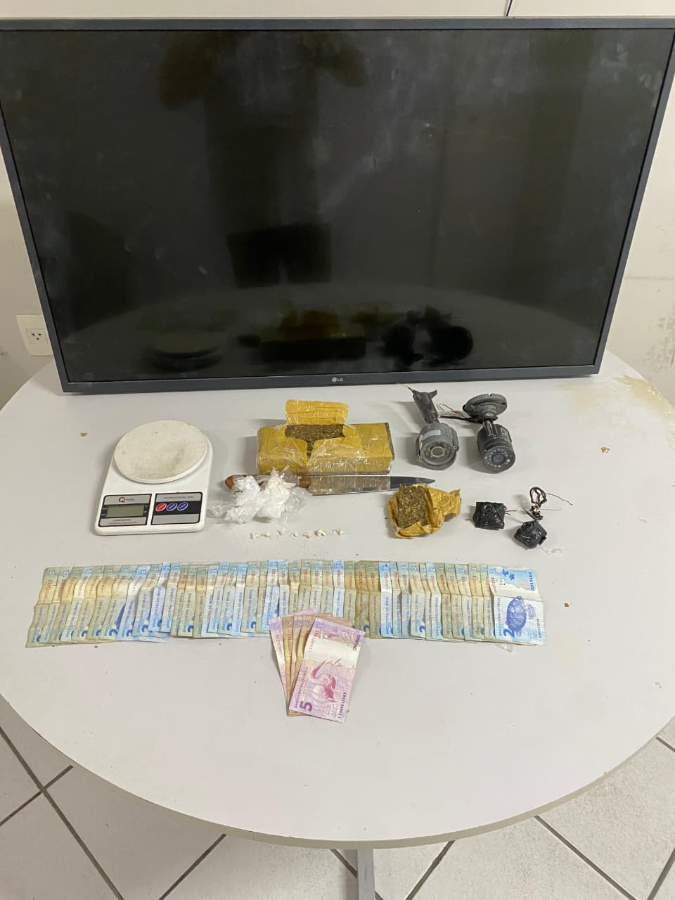 Casal é preso em flagrante por tráfico de drogas em Mossoró