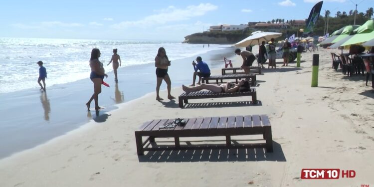 Veraneio aquece comércio e turismo em Tibau no litoral potiguar